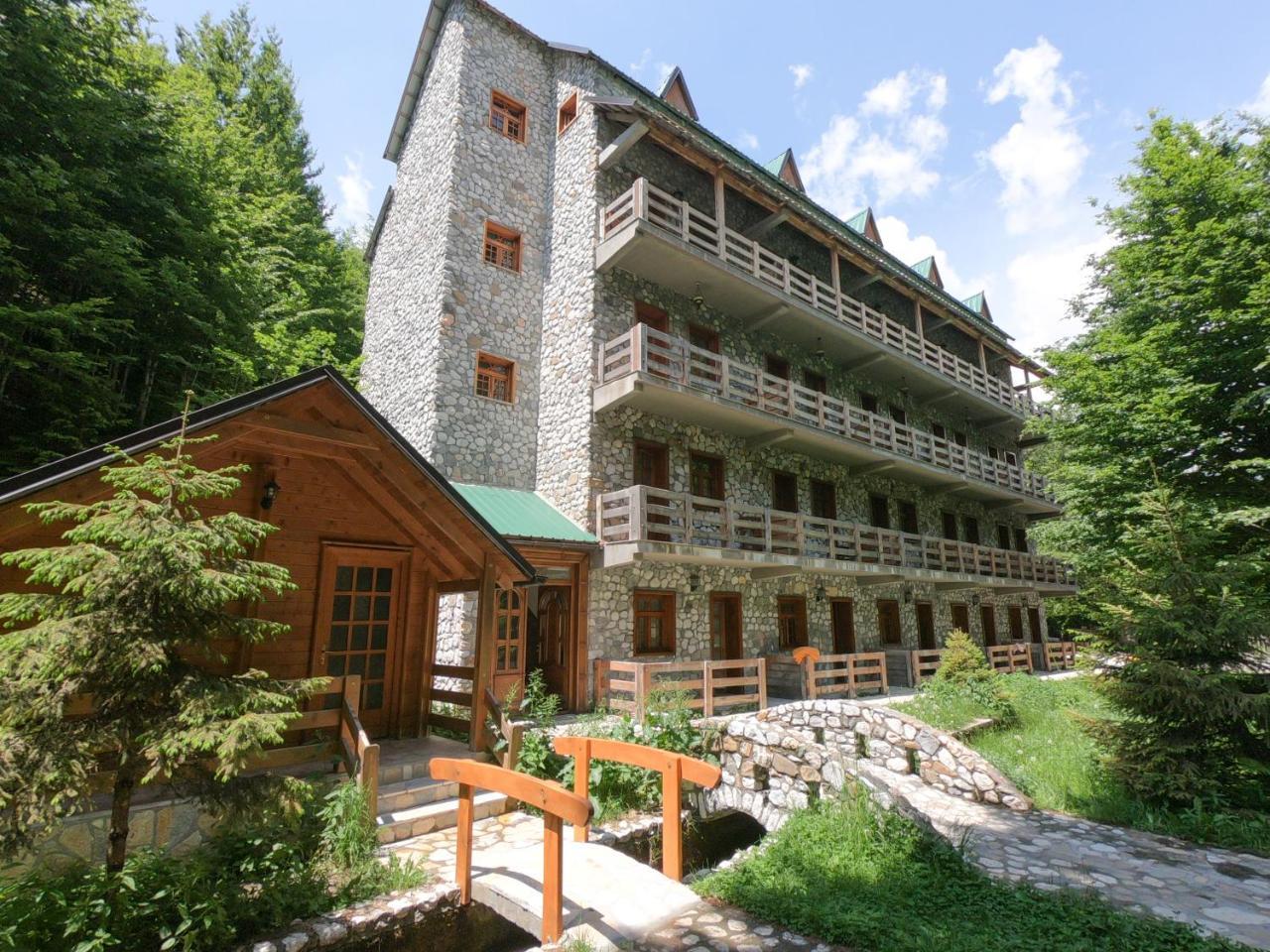 Hotel Fusha E Gjese Valbona Kültér fotó